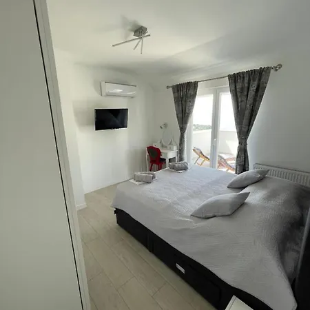 Apartment Mili *