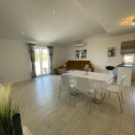 Mili Apartment *